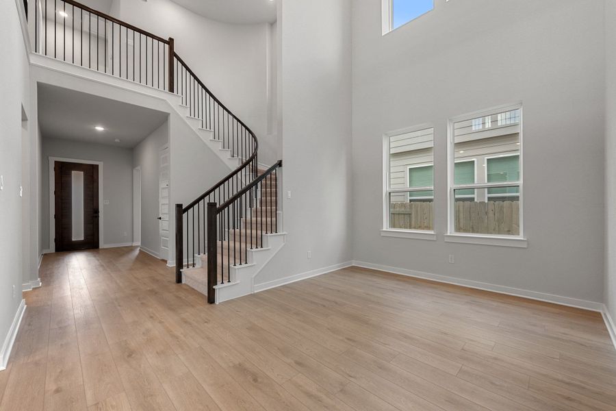 Spacious, unfurnished interior of a new home in Park Central, Georgetown (Image 31).