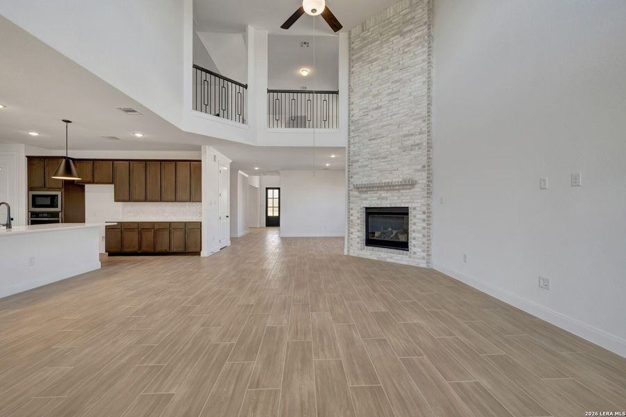 Spacious, unfurnished interior of a new home in Everly Estates, San Antonio (Image 33).