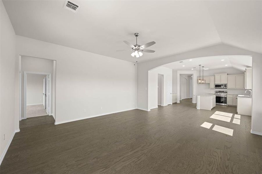 4537 Aralia- LivingRoom-2 4537 Aralia- LivingRoom-2