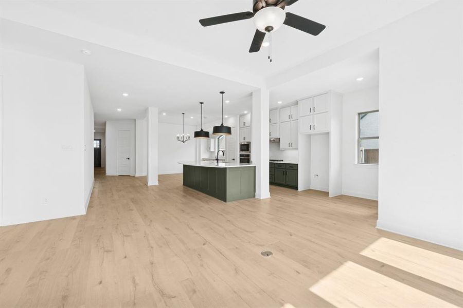Spacious, unfurnished interior of a new home in South Pointe Cottage Series, Mansfield (Image 23). Spacious, unfurnished interior of a new home in South Pointe Cottage Series, Mansfield (Image 23).