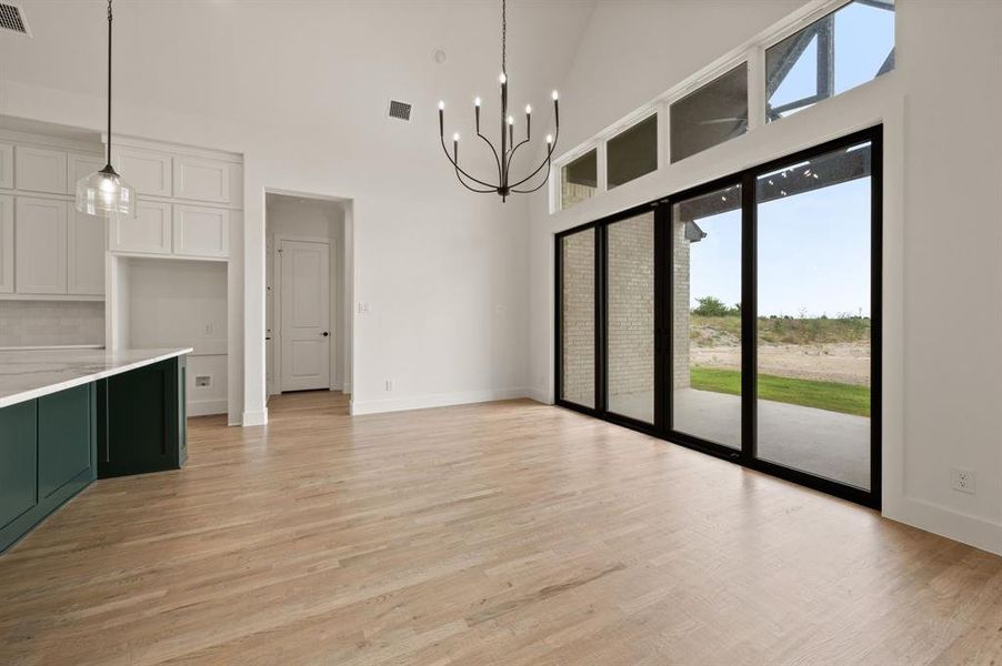 Spacious, unfurnished interior of a new home in Bella Crossing, Fort Worth (Image 17).