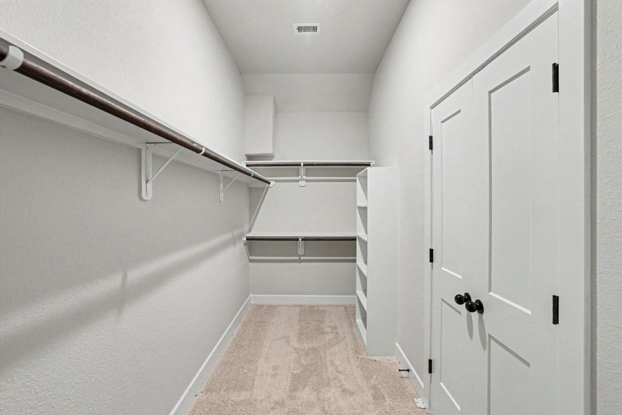Spacious, unfurnished interior of a new home in Encino Estates, Dayton (Image 21). Spacious, unfurnished interior of a new home in Encino Estates, Dayton (Image 21).
