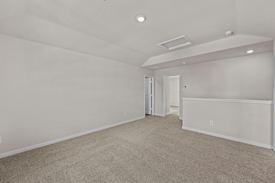 Spacious, unfurnished interior of a new home in Whisper South, San Marcos (Image 22). Spacious, unfurnished interior of a new home in Whisper South, San Marcos (Image 22).