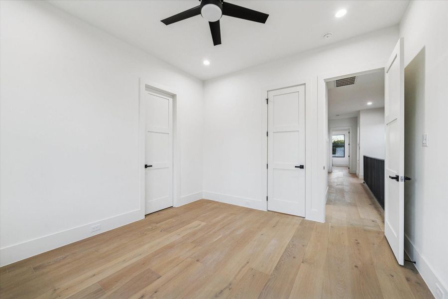 Spacious, unfurnished interior of a new home in , Houston (Image 42).