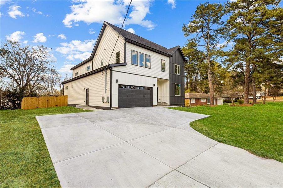 Front exterior of a new home in , Atlanta, GA, highlighting curb appeal (Image 2). Front exterior of a new home in , Atlanta, GA, highlighting curb appeal (Image 2).