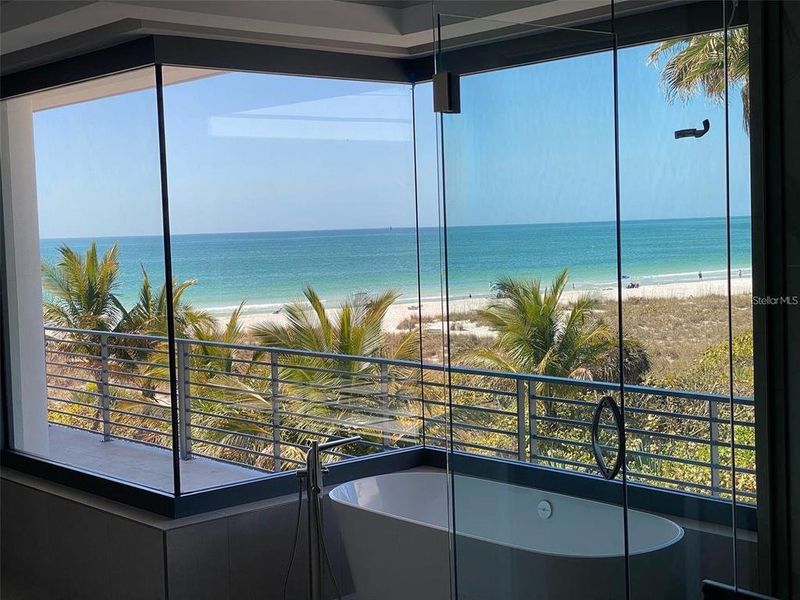 Exterior details and patio area of a home in , Holmes Beach (Image 13).