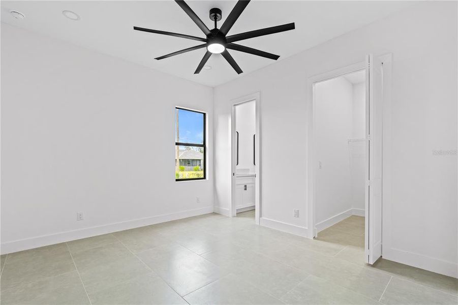 Spacious, unfurnished interior of a new home in , Port Charlotte (Image 11). Spacious, unfurnished interior of a new home in , Port Charlotte (Image 11).