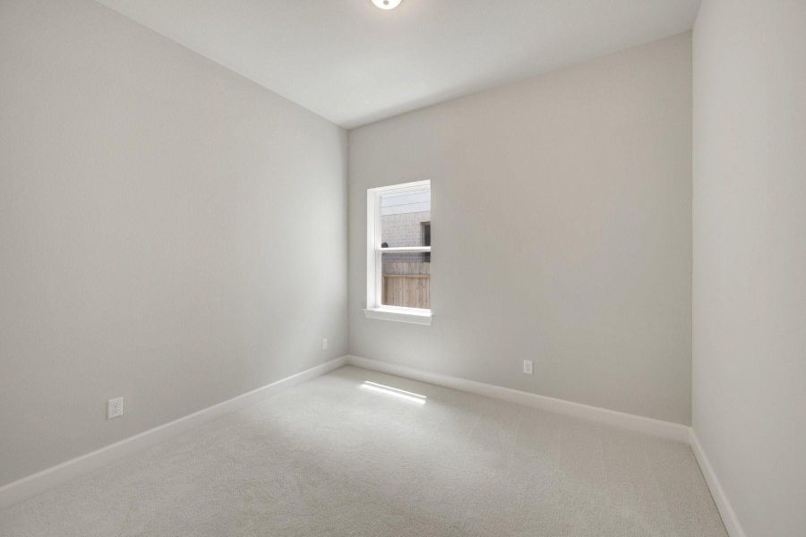 Spacious, unfurnished interior of a new home in Brookewater - Ascent Collection, Rosenberg (Image 16).