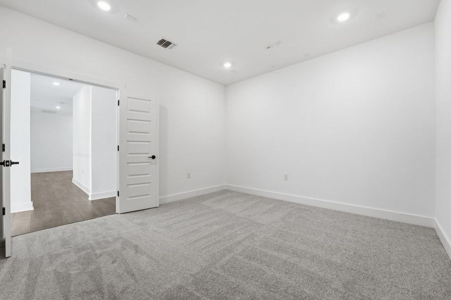Spacious, unfurnished interior of a new home in Easton Park, Austin (Image 16).
