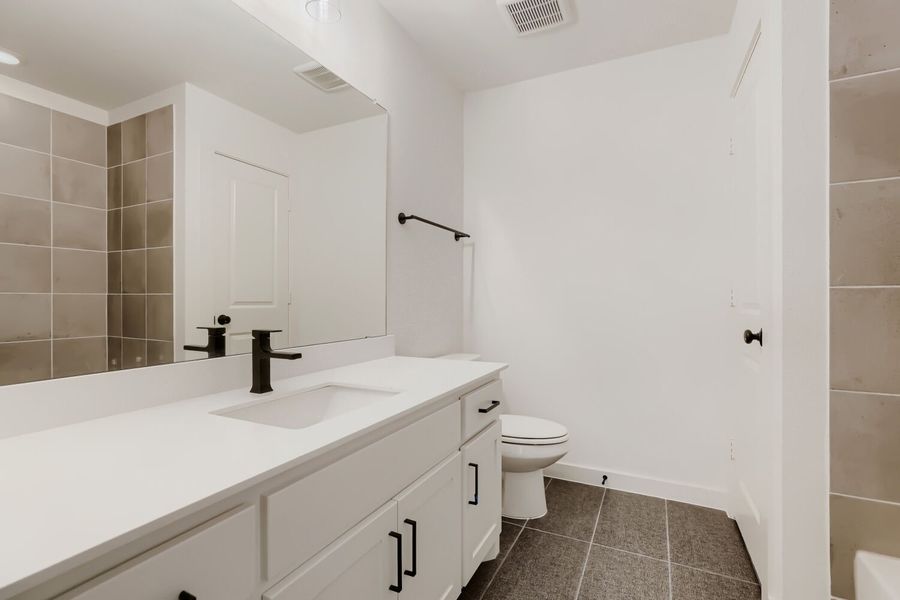 189 Enclave - Full Bathroom 189 Enclave - Full Bathroom