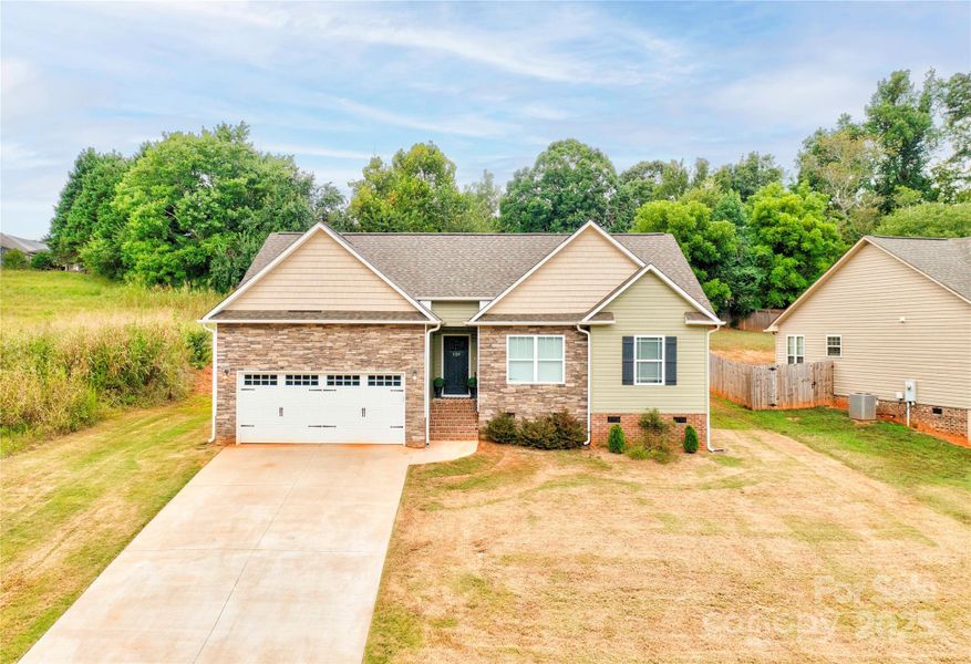 Front exterior of a new home in , Gaffney, SC, highlighting curb appeal (Image 19).