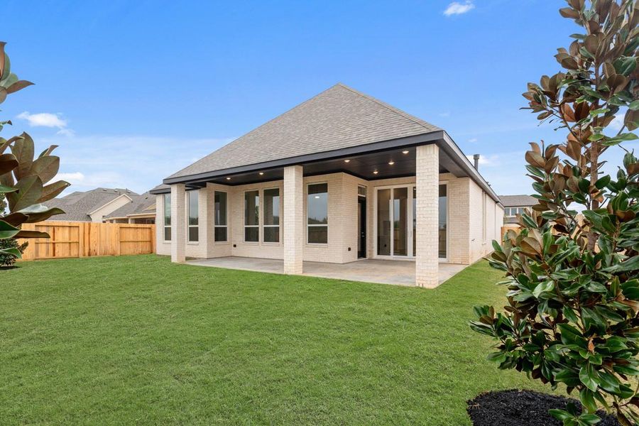 Exterior details and patio area of a home in Jordan Ranch, Fulshear (Image 22).