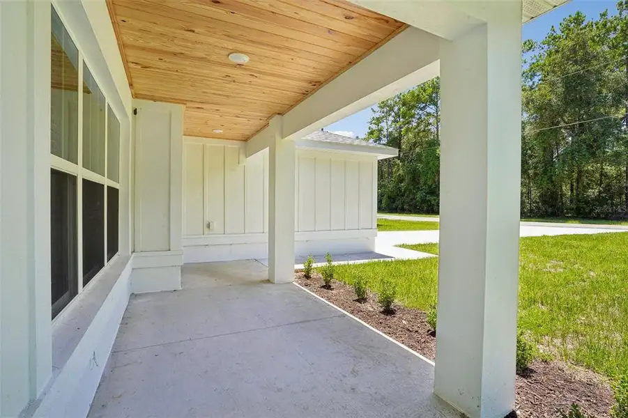 Exterior details and patio area of a home in , Citrus Springs (Image 4). Exterior details and patio area of a home in , Citrus Springs (Image 4).