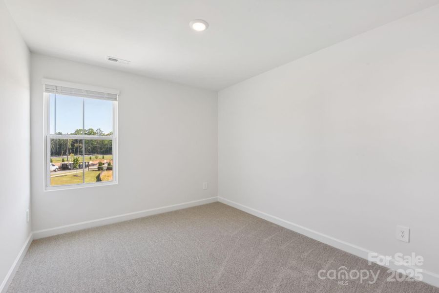 Photo is not of the actual home, but is an inspirational photo of builder’s model home and may depict options, furnishings, and/or decorator features that are not included Photo is not of the actual home, but is an inspirational photo of builder’s model home and may depict options, furnishings, and/or decorator features that are not included