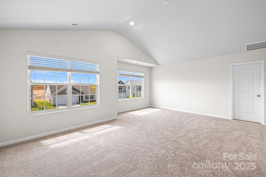 Spacious, unfurnished interior of a new home in McKee Creek Village, Charlotte (Image 10). Spacious, unfurnished interior of a new home in McKee Creek Village, Charlotte (Image 10).