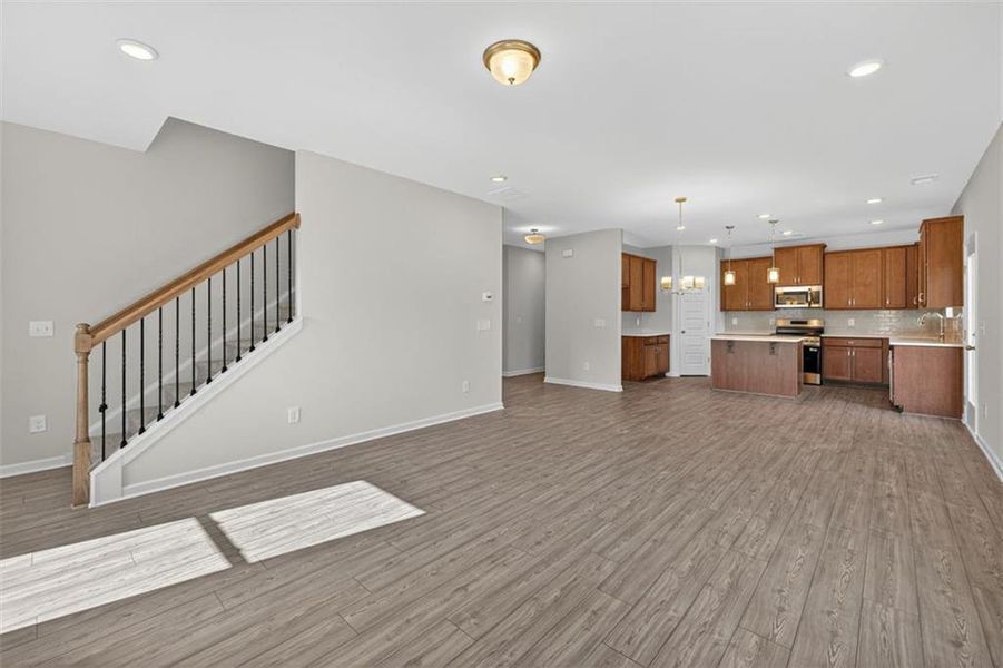 Spacious, unfurnished interior of a new home in Garrett Preserve, Douglasville (Image 26).
