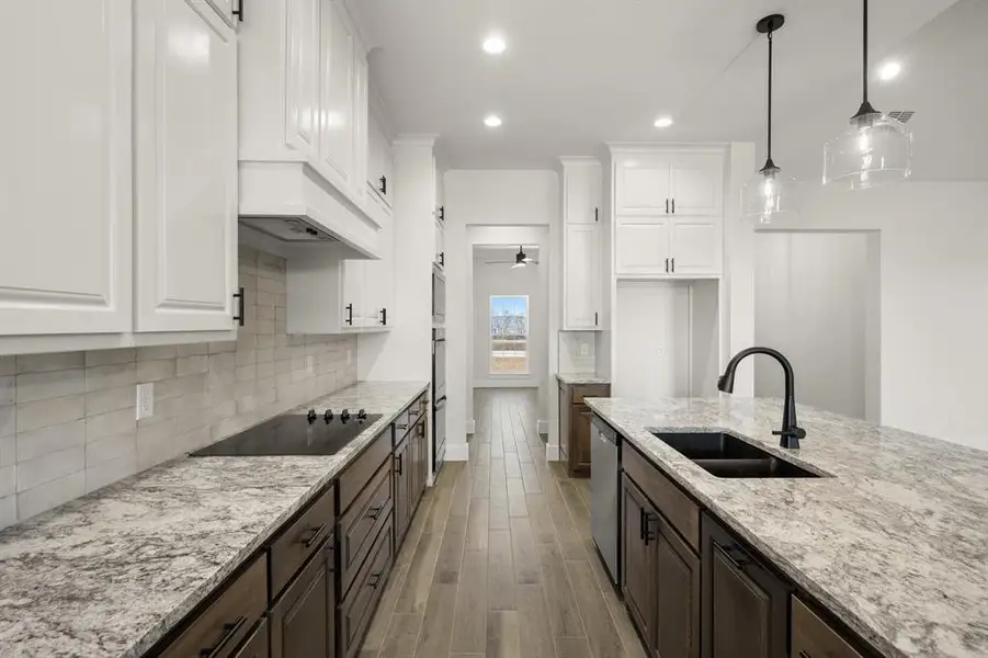 4867 Prairie Sky- Kitchen-3