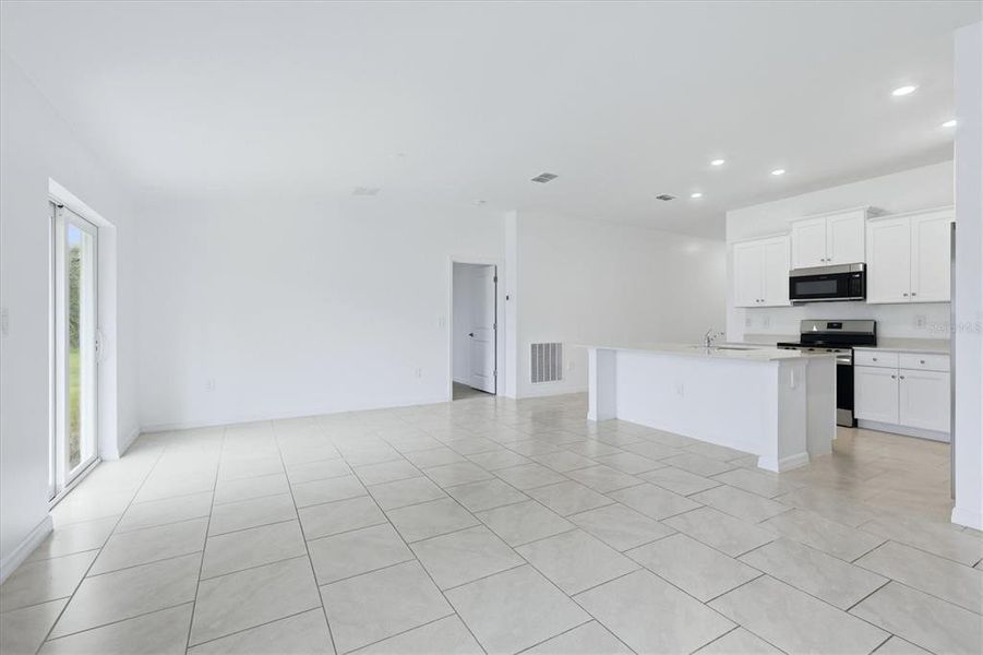 Spacious, unfurnished interior of a new home in , Port Charlotte (Image 14). Spacious, unfurnished interior of a new home in , Port Charlotte (Image 14).