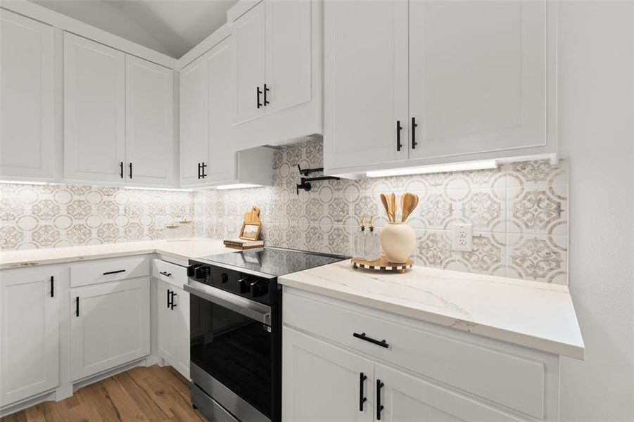 Furnished interior view inside a new home in , Hillsboro (Image 10).