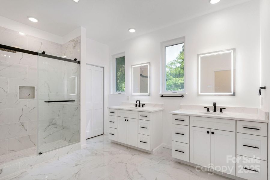 Spacious, unfurnished interior of a new home in , Flat Rock (Image 17).