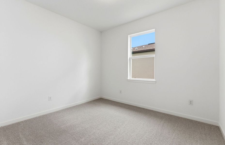 Spacious, unfurnished interior of a new home in Riverwood, Zephyrhills (Image 19).