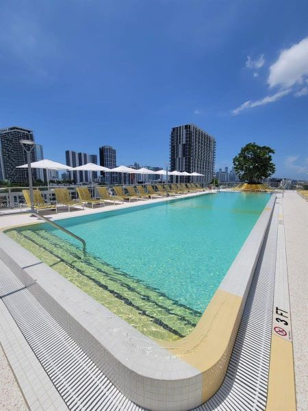 Community amenities in , Miami (Image 15). Community amenities in , Miami (Image 15).