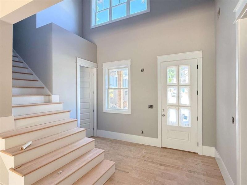 Spacious, unfurnished interior of a new home in , Jefferson (Image 10).