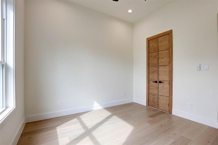 Spacious, unfurnished interior of a new home in , Keller (Image 22).