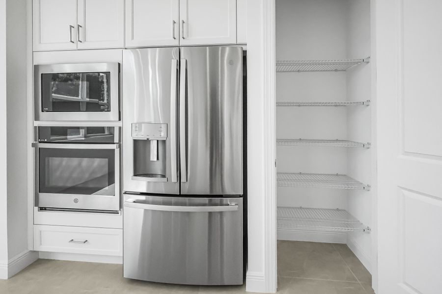 Image 25 of a home in Rivella.