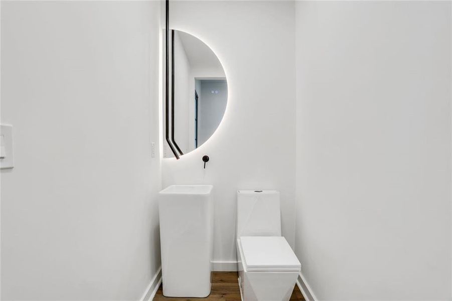 Furnished interior view inside a new home in , Atlanta (Image 9).