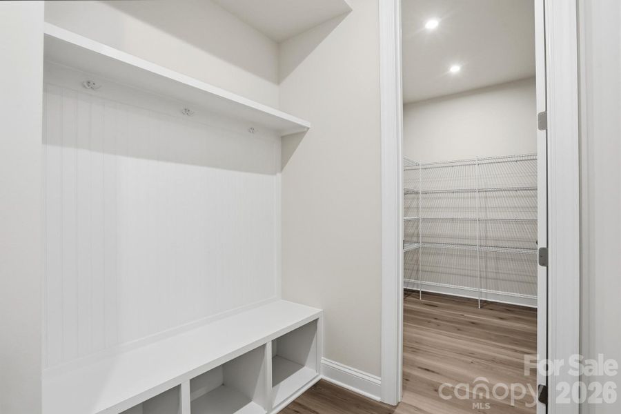 Digital Image Similar