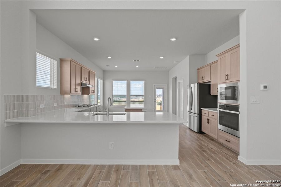 Furnished interior view inside a new home in Meyer Ranch, New Braunfels (Image 10).