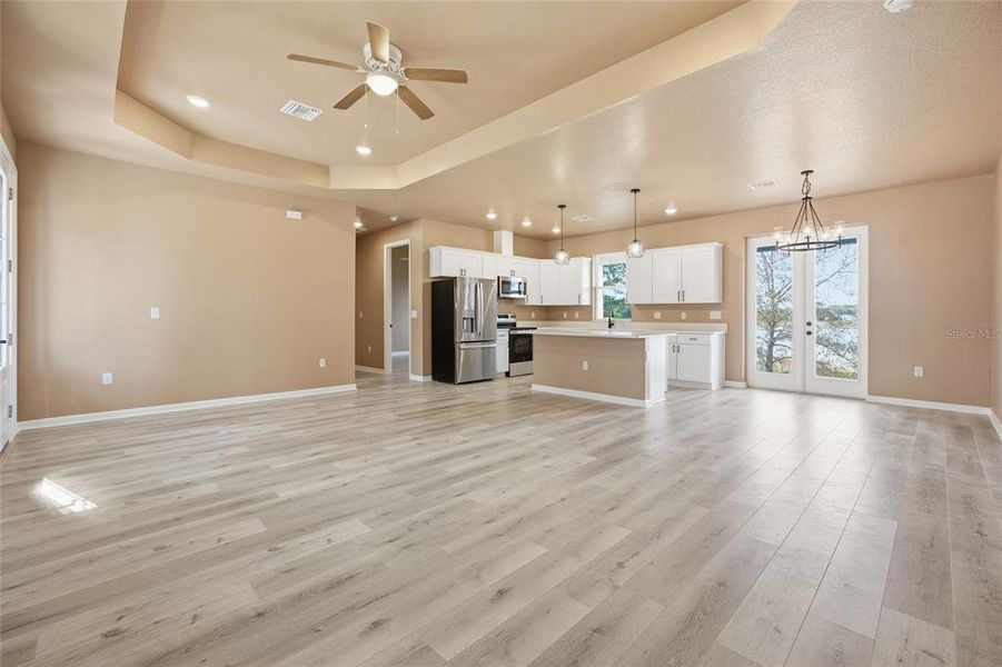 Spacious, unfurnished interior of a new home in , Ocala (Image 11).