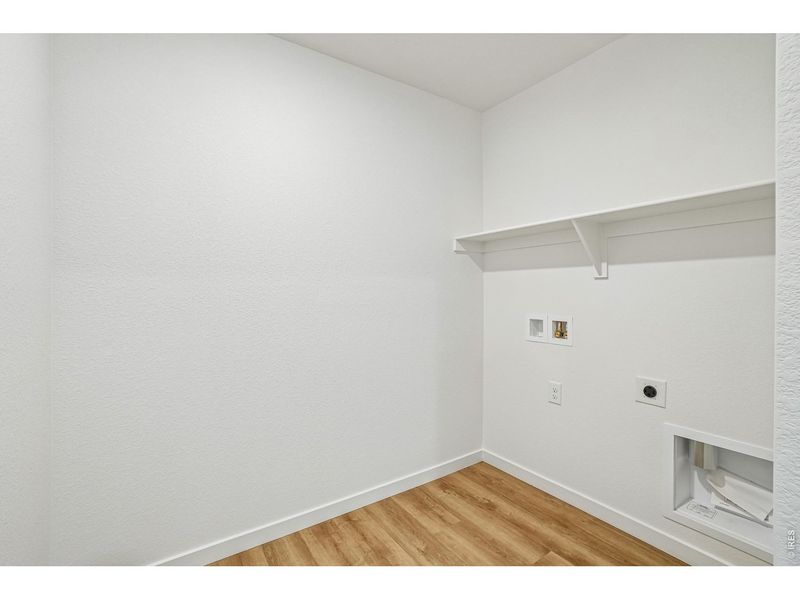 Spacious, unfurnished interior of a new home in Timnath Lakes, Timnath (Image 36). Spacious, unfurnished interior of a new home in Timnath Lakes, Timnath (Image 36).