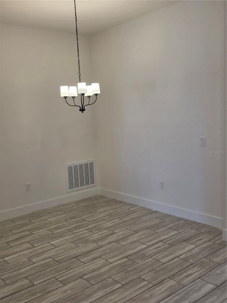 Spacious, unfurnished interior of a new home in Pine Bluff, Spring Hill (Image 8).