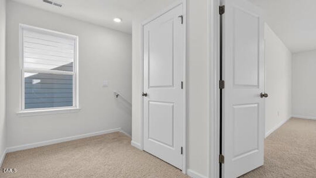 Belle Grove_Darwin A3_87_White_SPEC-023 Belle Grove_Darwin A3_87_White_SPEC-023