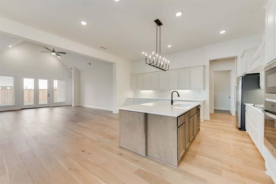 Representative Photo Aberdeen II_12