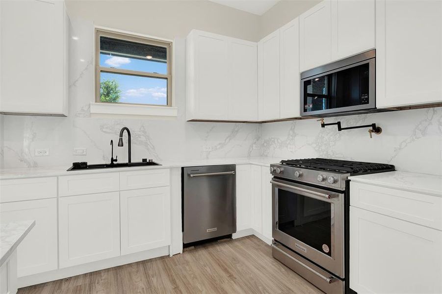 Image 16 of a home in .