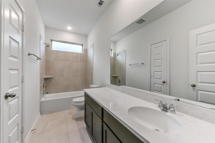 Furnished interior view inside a new home in , Houston (Image 10).