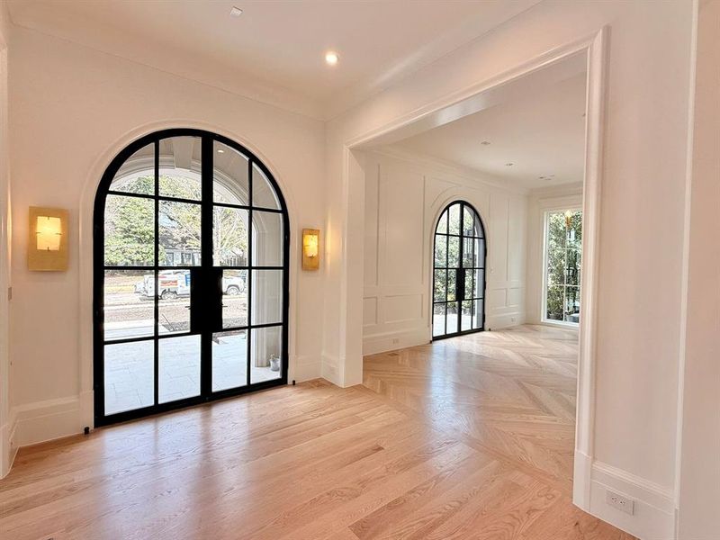 Spacious, unfurnished interior of a new home in , University Park (Image 7).