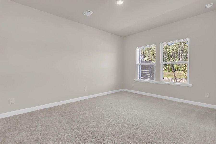 Spacious, unfurnished interior of a new home in Hammock Walk at Nexton, Summerville (Image 17).