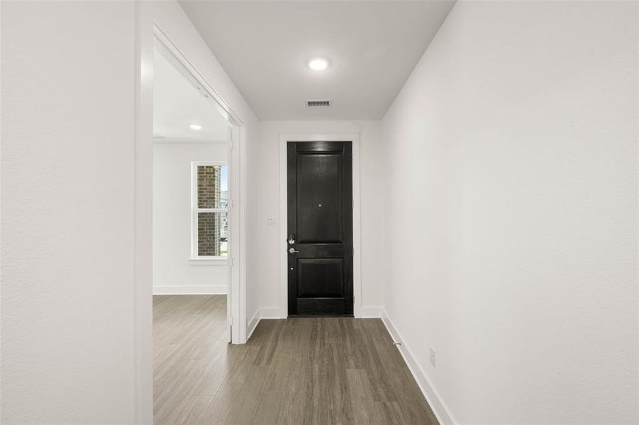 2223 Shady Elm- ENtry-1 2223 Shady Elm- ENtry-1