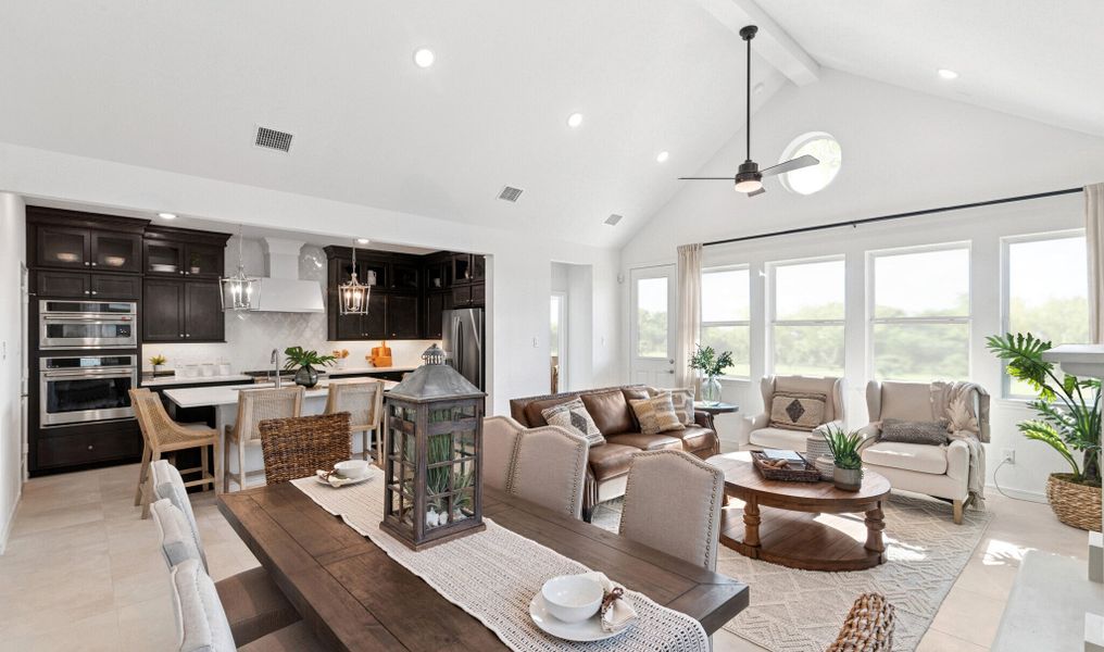 Dining Area Dining Area