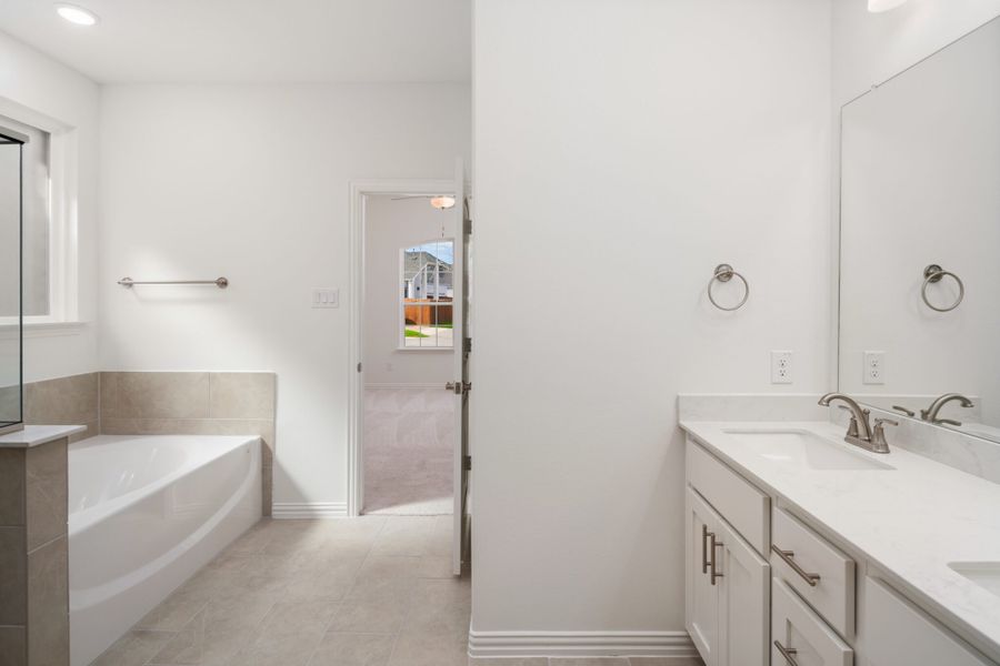 Furnished interior view inside a new home in Edgewater, Fate (Image 12).