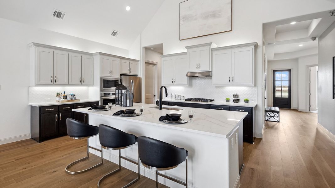Representative furnished interior of a home built from the Vanderbilt by DRB Homes in Green Meadows Classic, Celina (Image 9).