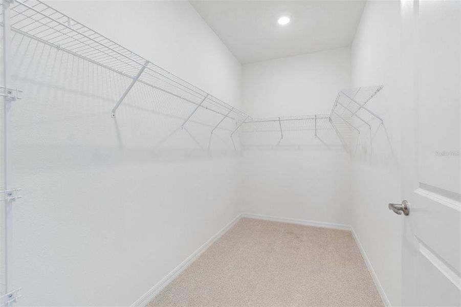 Spacious, unfurnished interior of a new home in Waterset Townhomes, Apollo Beach (Image 25).