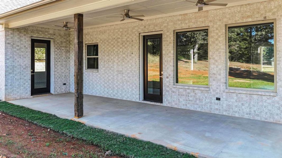 Exterior details and patio area of a home in , Lindale (Image 20).