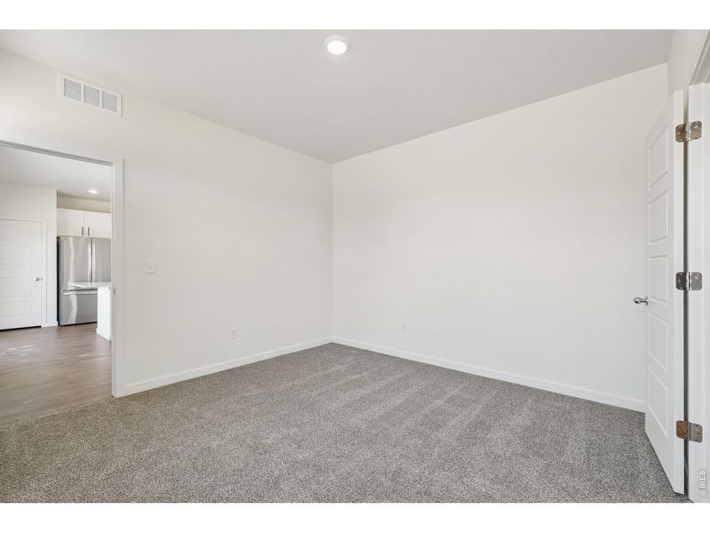 Spacious, unfurnished interior of a new home in Hudson Hills, Hudson (Image 31).