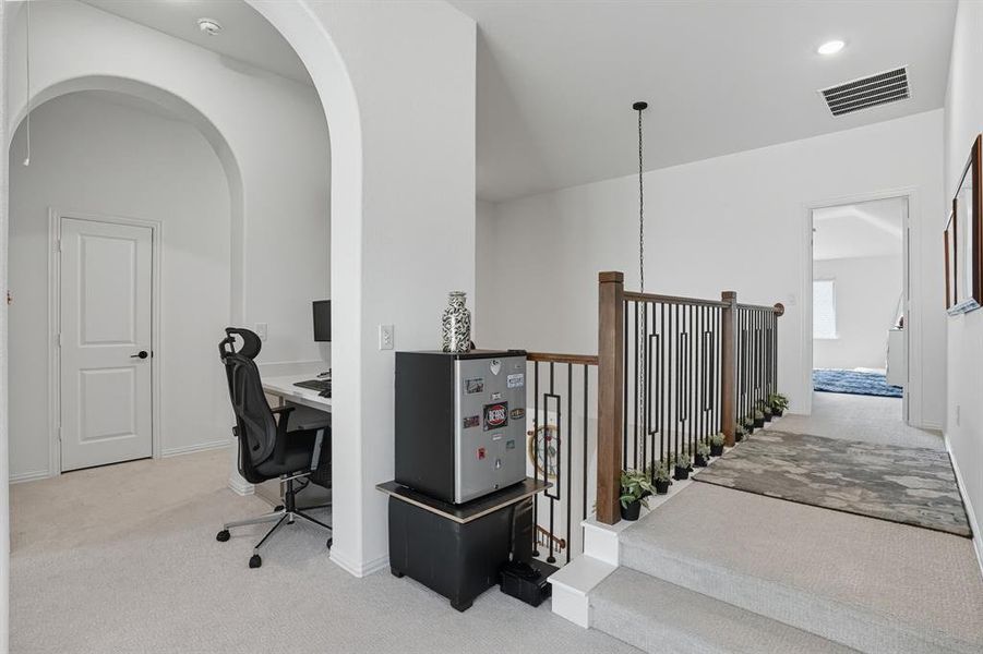 Furnished interior view inside a new home in Kreymer East, Wylie (Image 4).