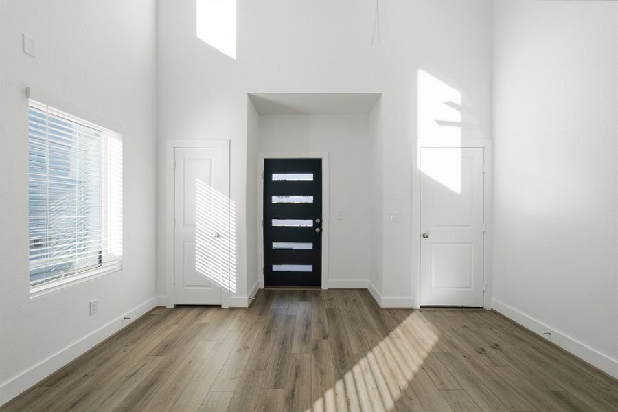 Representative unfurnished interior of a home built from the Alder by CastleRock Communities in Notting Hill, Converse (Image 13).